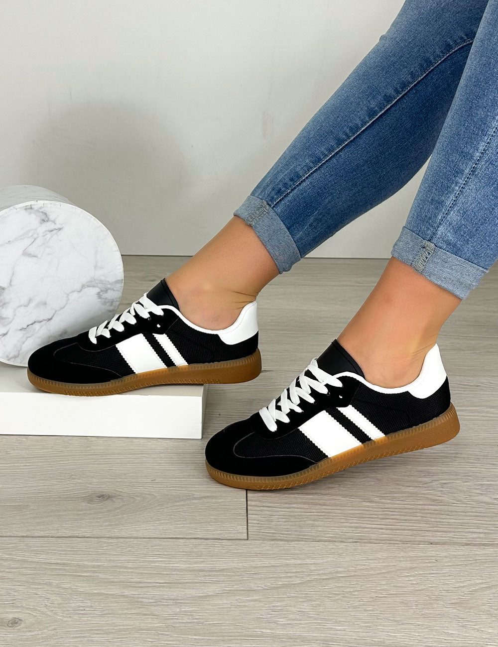 Zapatillas Alana - Negras