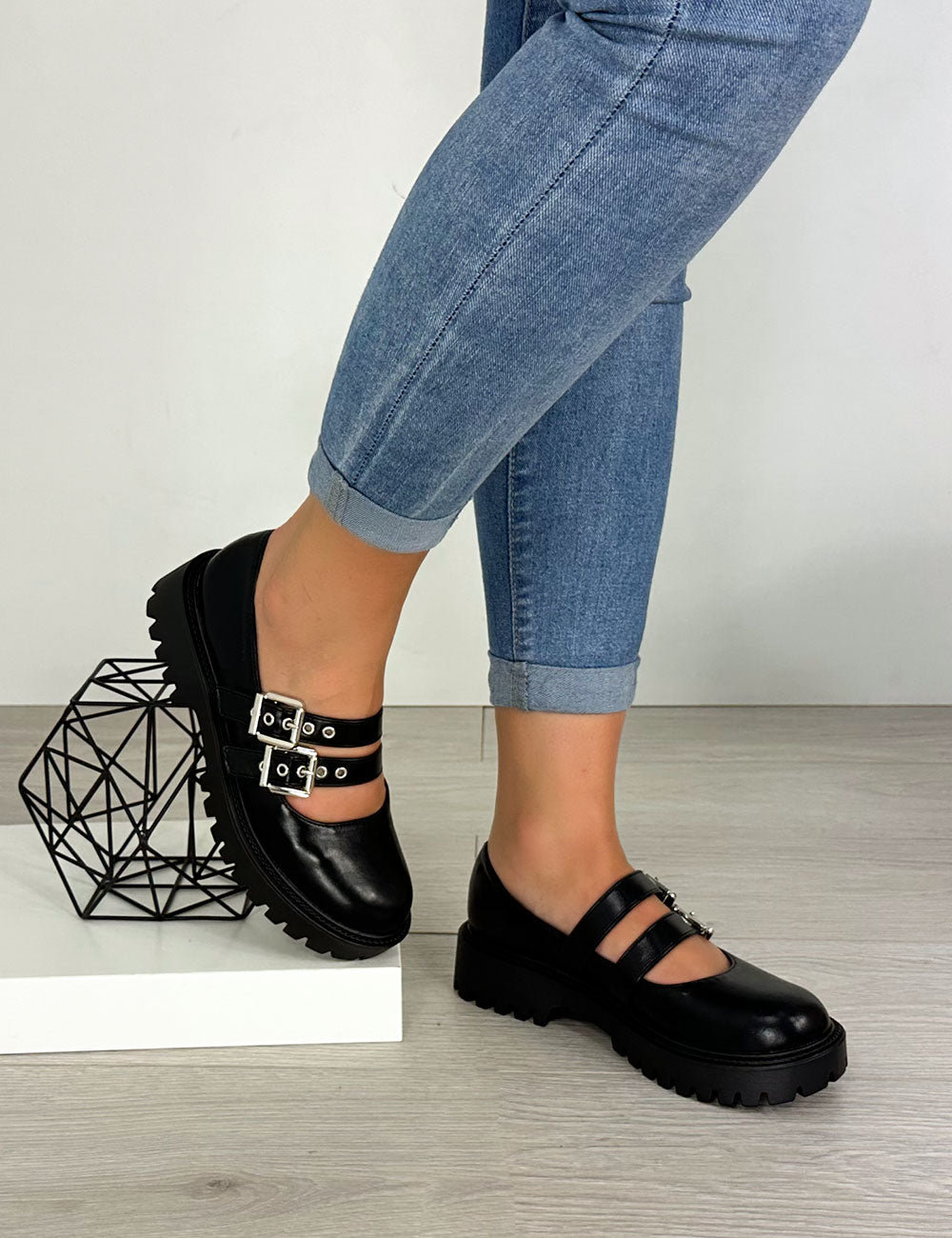 Zapatos Dina - Negro