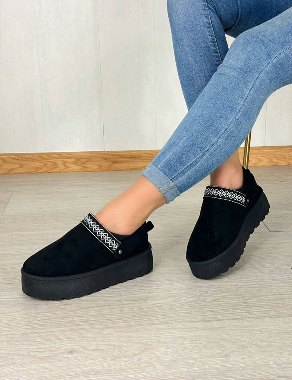 Zapatos Sanji - Negros