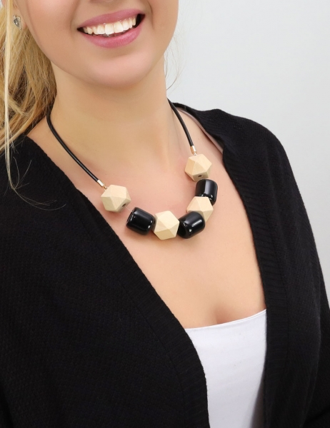 Collar de cuentas - Negro