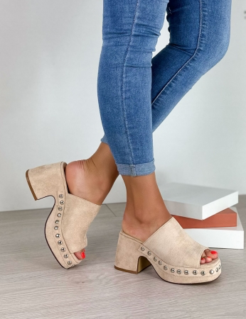 Zuecos Fernanda - Beige