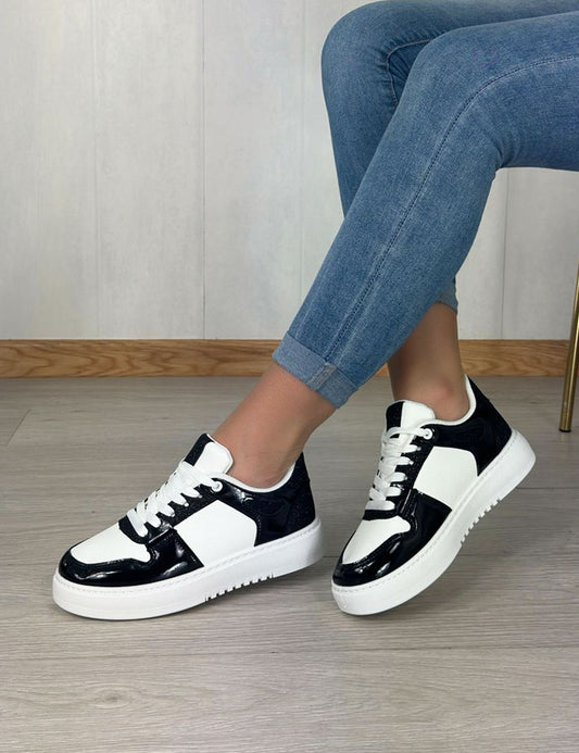 Zapatillas Lucca - Negras