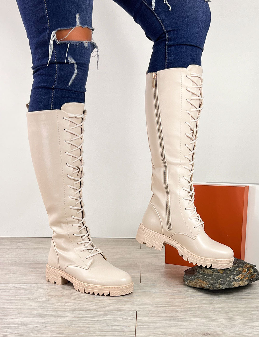 Botas Brooks - Bege